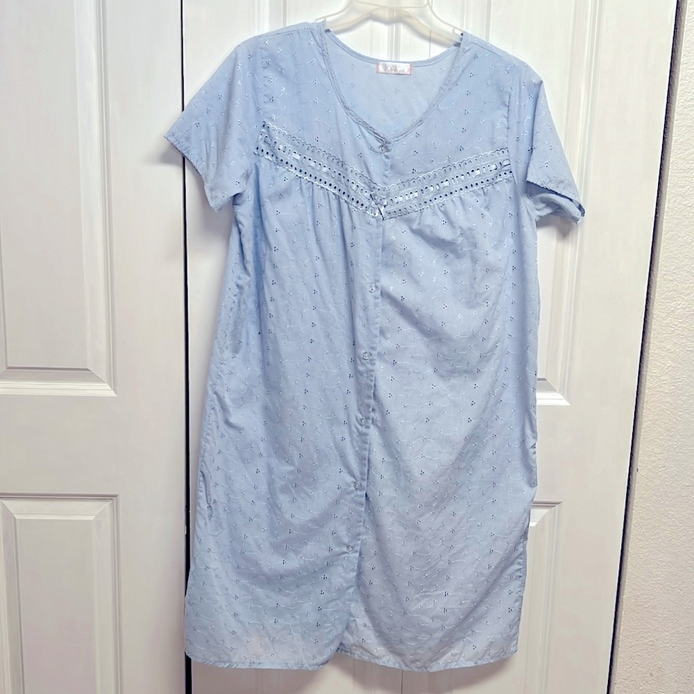 Loti Fashion Light Blue Embroidered Short Sleeve Momo Nightgown Size L